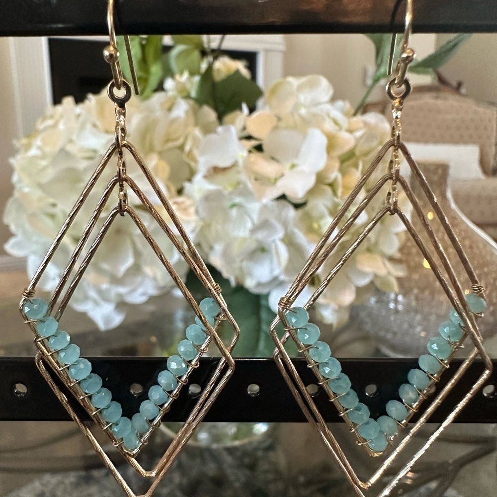 Earrings Dangle Gold